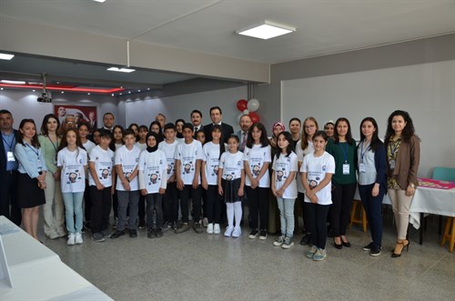 Kaymakam TUNCER, Yaşar Musaoğlu Ortaokulu’nda Bilim Fuarı Açılışına Katıldı