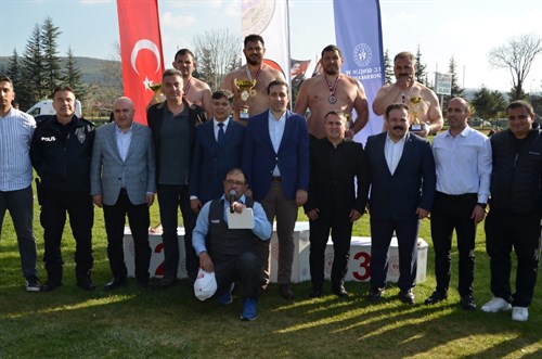 3 Mayıs Türkçülük Günü’nde Söğüt’te 2. Geleneksel Güreş Festivali Düzenlendi